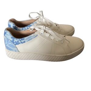 NWOT Naturalizer Soul Neela Women's White and Blue Sporty Sneakers-Size 6